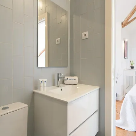 Host Wise - Modern Comfy Flat Apartment Porto